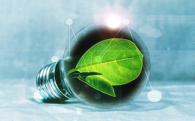 https://www.impatta.it/wp-content/uploads/2021/12/lightbulb-2632075_640.jpg